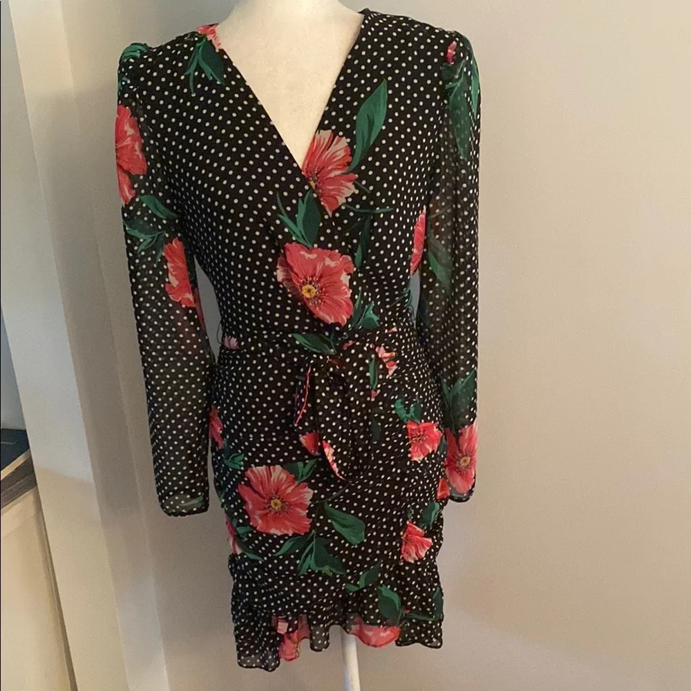 BCBGMAXAZRIA size 4 excellent condition dress - Picture 1 of 11